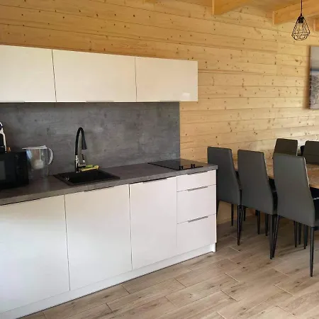 بيت للعطل Osrodek Wypoczynkowy Zlote Piaski ياروسوافيتس